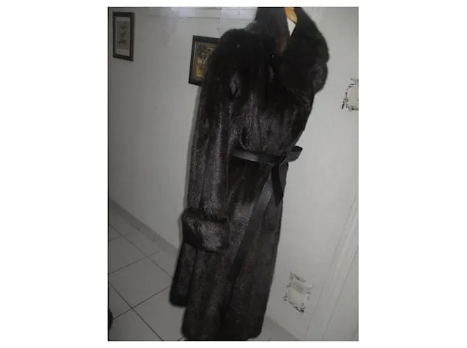 Autre Marque Abrigos, Ropa de calle Marrón oscuro 